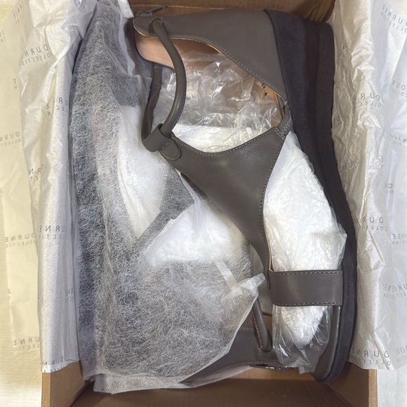 Journee Collection Women’s Trayle Wedge Sandals- Grey- 12 Wide - Picture 6 of 11